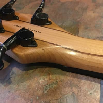 DEAN Edge 6 String Fretless Electric Bass Guitar w/ Active Pickups Nice image 11