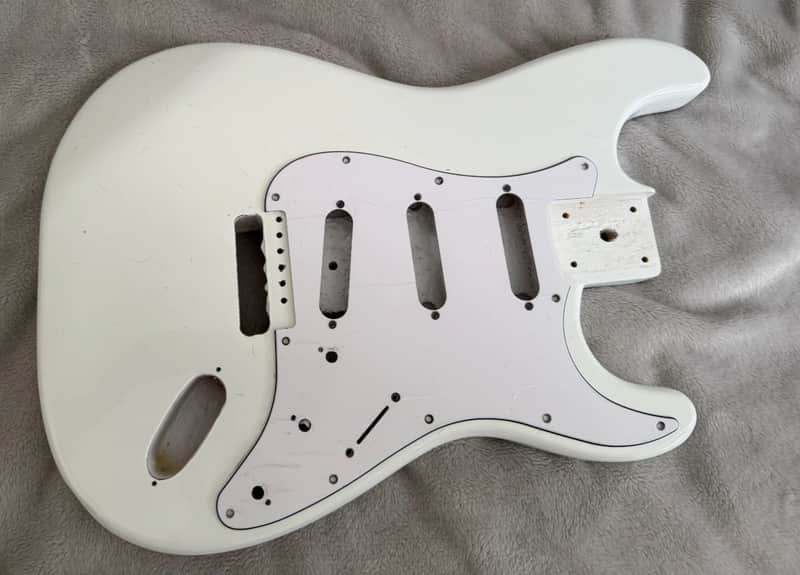 Unbranded Strat Style Electric guitar body With 3 play pickguard and back plate 2025 - Gloss image 1