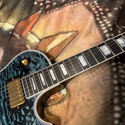 QUILT 👵! 2025 Gibson Custom Shop Les Paul Custom 7A Quilt Top M2M Made To Measure Northen Lights Ebony Fretboard Special Order Figured F Q 5A 7A 1960 V2 Neck Nordic Blue Blueberry Cobalt Trans Aqua Custombucker Pickups Gold Hardware Full Gloss image 11