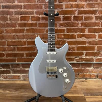 Eastman Fullertone DC'62 Ice Blue Metallic Electric Guitar with gig bag image 2