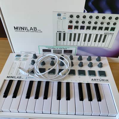 Arturia MiniLab MkII 25-Key MIDI Controller 2017 - Present - White