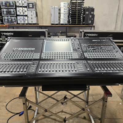Digico SD10 Mixing Console image 1