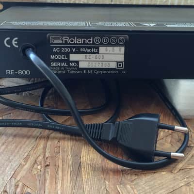 Roland RE-800 | Reverb