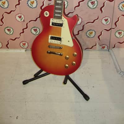 Epiphone Les Paul Classic 2020 Heritage Cherry Sunburst image 2