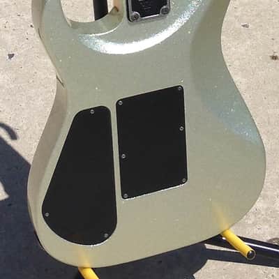 CHARVEL MODEL 425 image 3