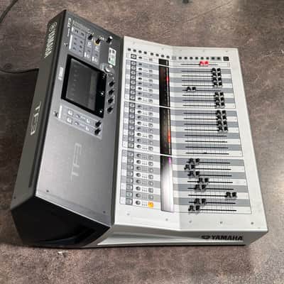 Yamaha TF3 Digital Mixing Console w/ Odyssey Case image 8