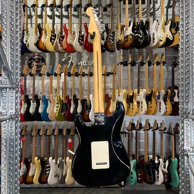 Fender American Stratocaster 2002 Black Mn image 7