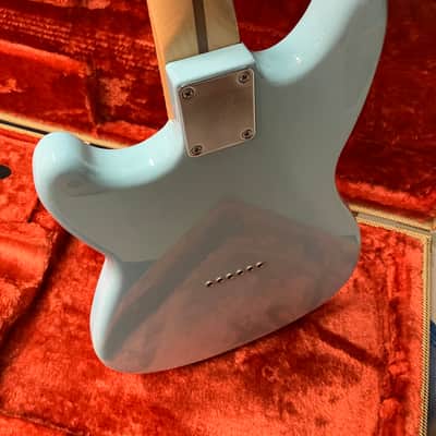 Fender Offset Series Duo-Sonic HS with Pau Ferro Fretboard 2017 - 2019 - Daphne Blue image 10