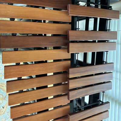 Majestic 4.3-Octave Deluxe Series Marimba with Padauk Bars image 2