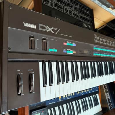 Yamaha DX7 - 2 ROMs + Manual image 2