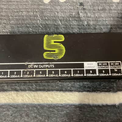 5 DC 9 Volt Outputs Pedal Board Power Supply image 1