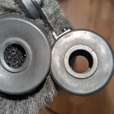 Immagine Sennheiser MKE 600 Shotgun Mic with Boom and Wind Diffuser - 3