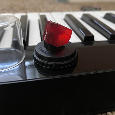 Ortofon 2M Red Replacement Stylus image 3