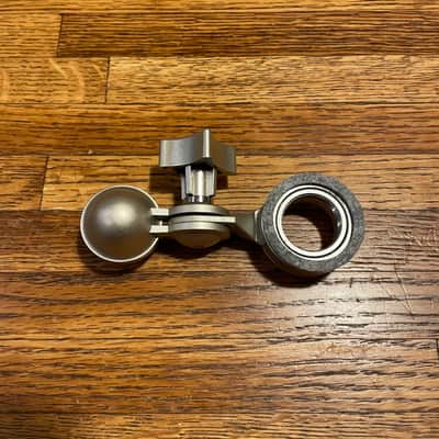 Universal Audio Bock 187 Large Diaphragm Cardioid Condenser Microphone imagen 6