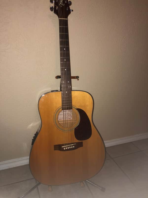 Takamine EG-240 - Outstanding Value image 1
