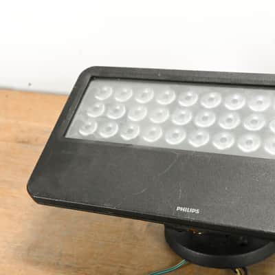 Philips iW Blast Powercore 21° Frosted Lens LED Fixture - Black CG011P8 image 3