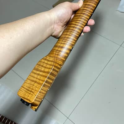 1 round-end stainless steel AAAA 22frets roasted flame Maple 4×2 music man 22fret Roasted flame Maple Electric guitar neck Ebony fingerboard。 image 3