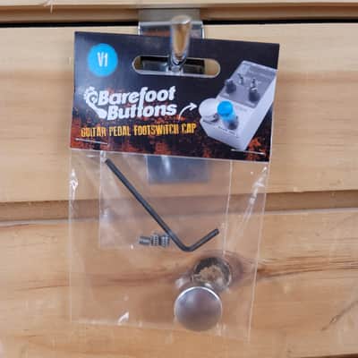 Barefoot Buttons V1 Mini Footswitch Cap - Silver image 3
