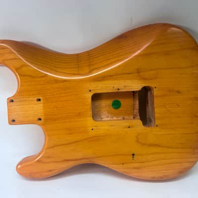 Fender Stratocaster •  US • 1982 • E Serial Number • HB Route, Floyd Route • Natural Finish image 3