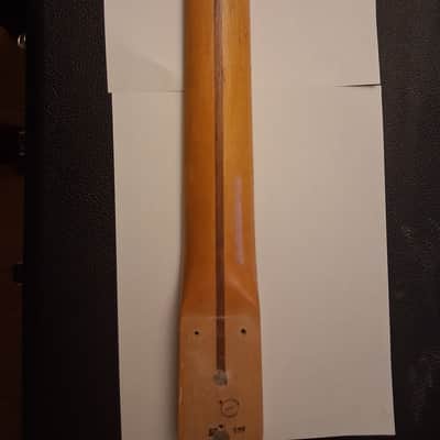 Music Man Saber/Stingray 1976-1988 - Nitrocellous image 6