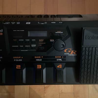 Roland GR-33 2000s - Black - Excellent image 2