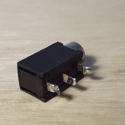 Boss DR-110 parts - jack 1 (trig. out)