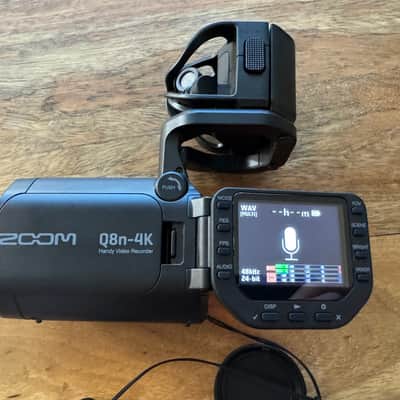 Zoom Q8n-4K UHD Handy Video Recorder 2022 - Present - Black image 4