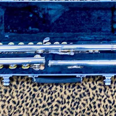 Yamaha YFL-382 Intermediate Flute Inline G B-Foot - Solid Silver Headjoint image 2