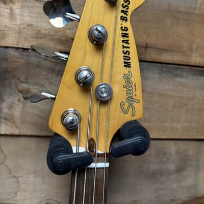 Squier Classic Vibe 60's Mustang Bass Olympic White image 5