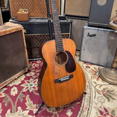 1947 Martin 00-18 image 1
