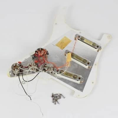 1987 Vintage Fender Stratocaster Plus Loaded PICKGUARD Gold Lace Sensor Pickups USA Strat E4 Series image 3