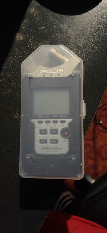 Zoom H4n PRO Handy Digital Multitrack Recorder 2010s - All Black image 1