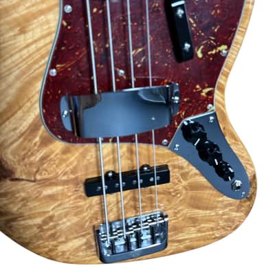 Fender Custom Shop NOS Artisan Jazz Bass, Flame Maple Burl/Rosewood 9.4 LBS *IN STOCK* image 6