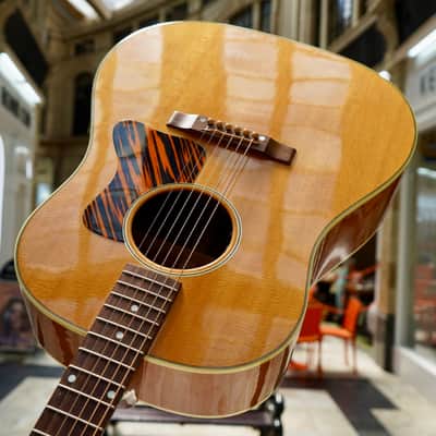 Gibson J-35 in Antique Natural (2015/16) image 10