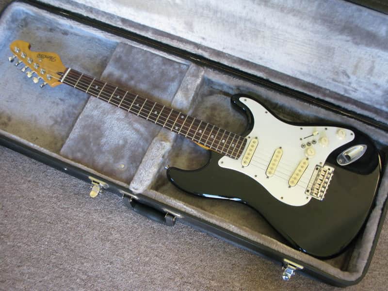 Hurricane by Morris Stratocaster from the '80s Gloss Black - JAPAN