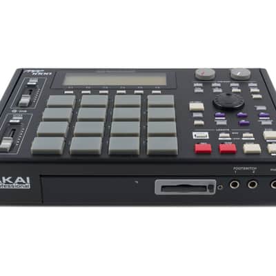 Akai MPC1000 Sampler + Workstation [USED] image 2