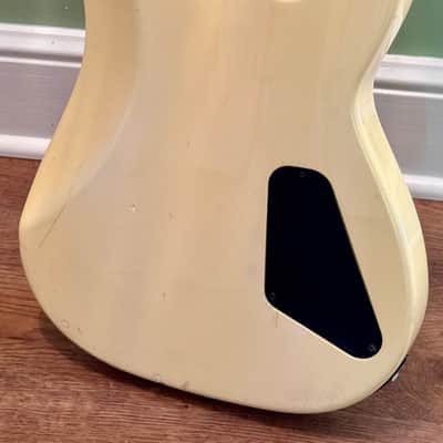 Charvel Vintage 80's Charvel / Jackson 2B Lefty 4 String Bass Guitar Made in Japan MIJ Left Handed W/ Case  - White image 5