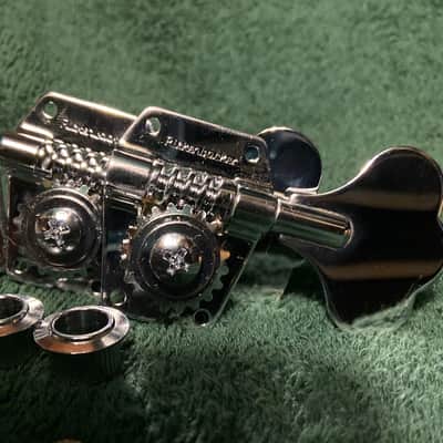 Rickenbacker Bass Tuners Chrome image 3