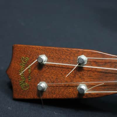 A Vintage Martin Style 2 Ukulele in it's Original Case & Like New Condition # 9 U image 5