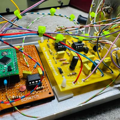 Boutique MAYDAY Handmade Ring Modulator , Octaver , Unique Audio Effect for Guitar , Bass , Synthesizer by TSL Studio Equipment image 8