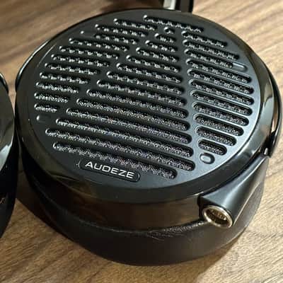 Audeze LCD-5 Open-Back Planar Magnetic Over-Ear Audiophile Headphones image 5