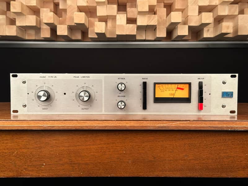 Vintage Urei 1176LN Rev H Limiting Amplifier. Universal Audio 1176 compressor. Just serviced image 1