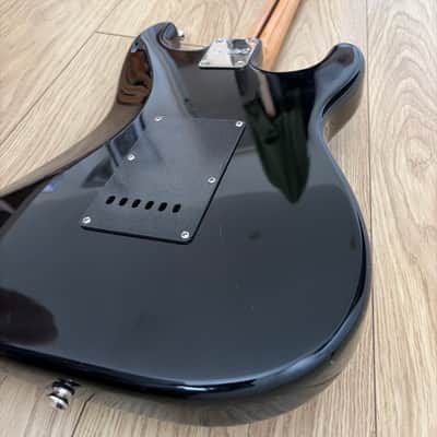 Squier Classic Vibe '70s Stratocaster HSS Left-Handed with Maple Fretboard 2019 - Present - Black image 8