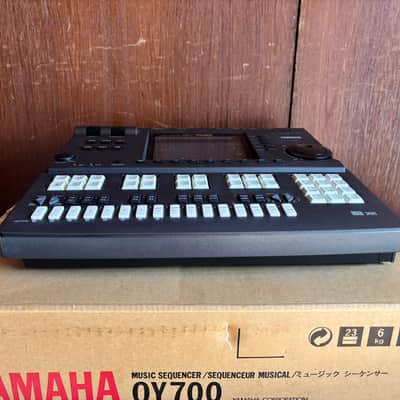 Yamaha QY700 Music Sequencer High-End Sequencer Workstation w/ box, power supply image 9
