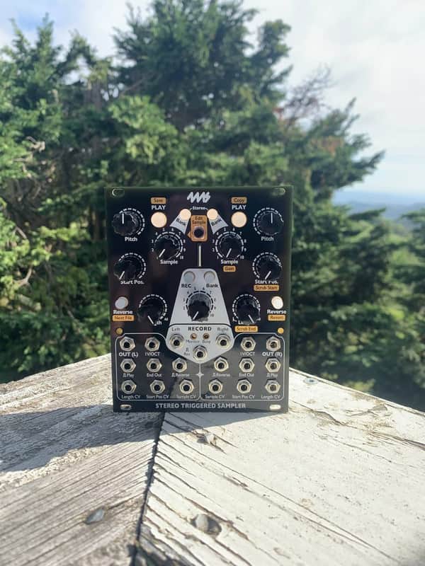 4MS STS w/ black panel image 1