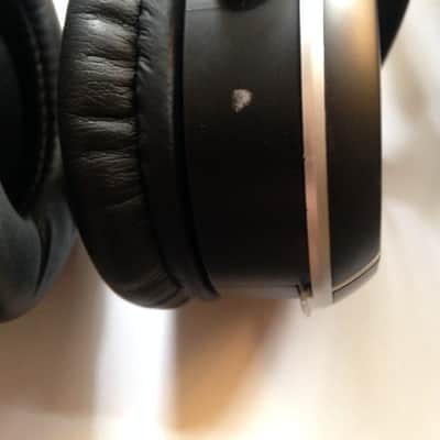 Audio technica ATH-ANC27 Quiet Point Active Noise-Cancelling headphones black image 7