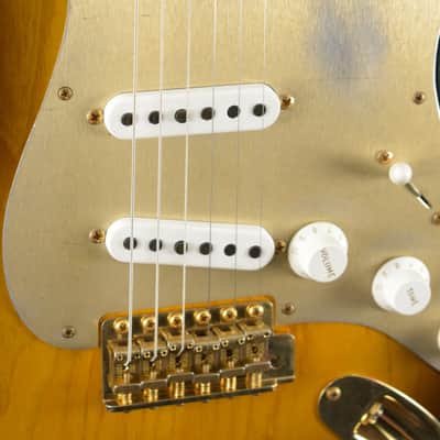 Fender Custom Shop '55 Stratocaster Relic Wide Fade 2-Color Sunburst Gold HW image 12