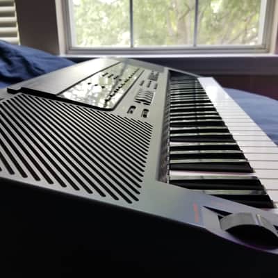 Casio CTK-1000 (61 KEYS - 5 OCTAVES) image 1