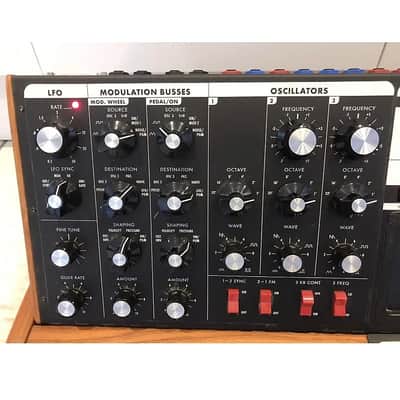 Moog Minimoog Voyager Performer Edition 44-Key Monophonic Synthesizer 2002 - 2015 - Traditional Wood Cabinet image 5