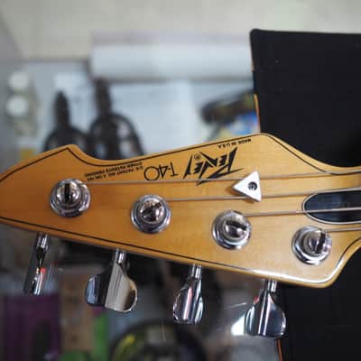 1981 Peavey T40 Electric Bass image 4